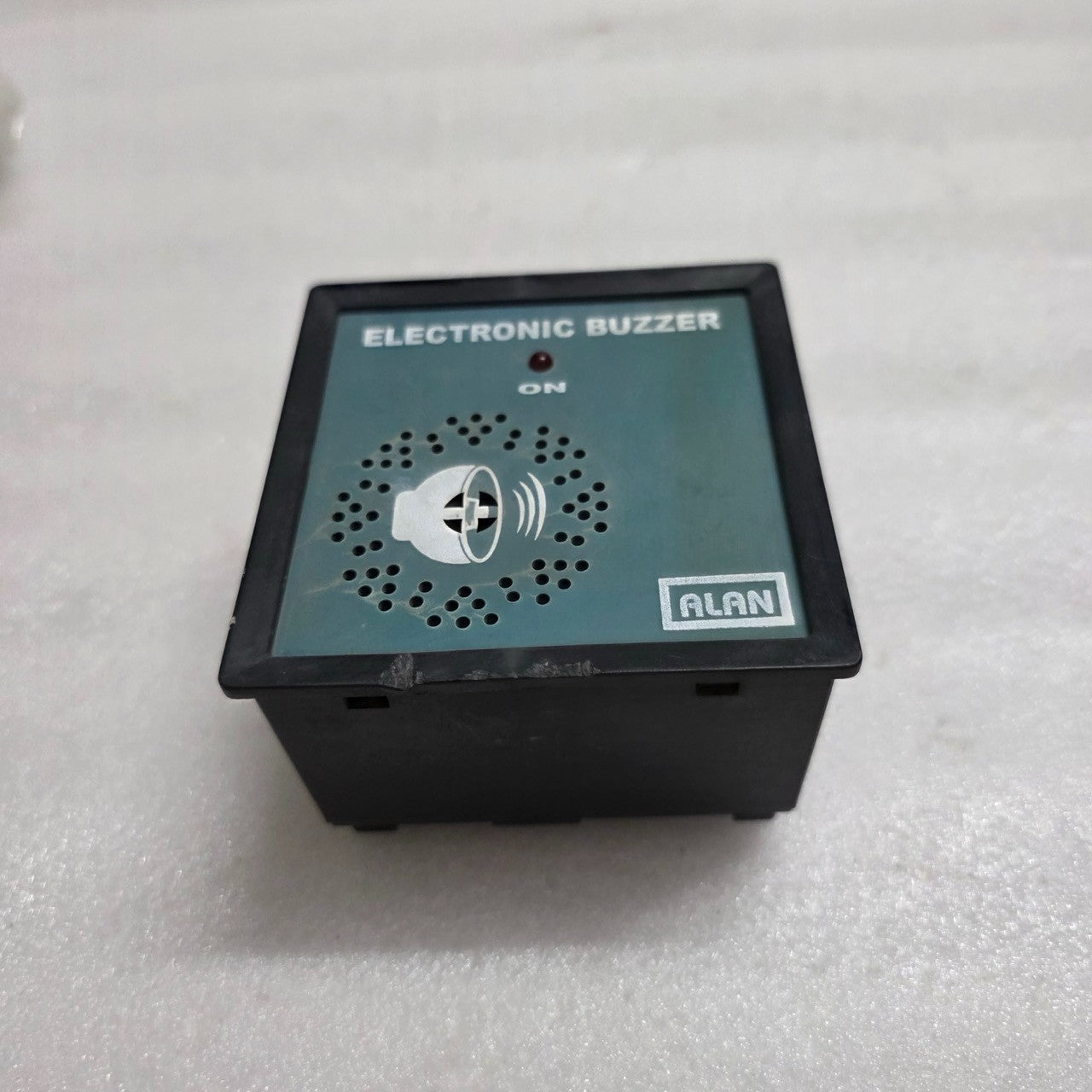 ALAN AUH-1122 ELECTRONIC HOOTER 80–140 V AC/DC OR 160–280 V AC/DC