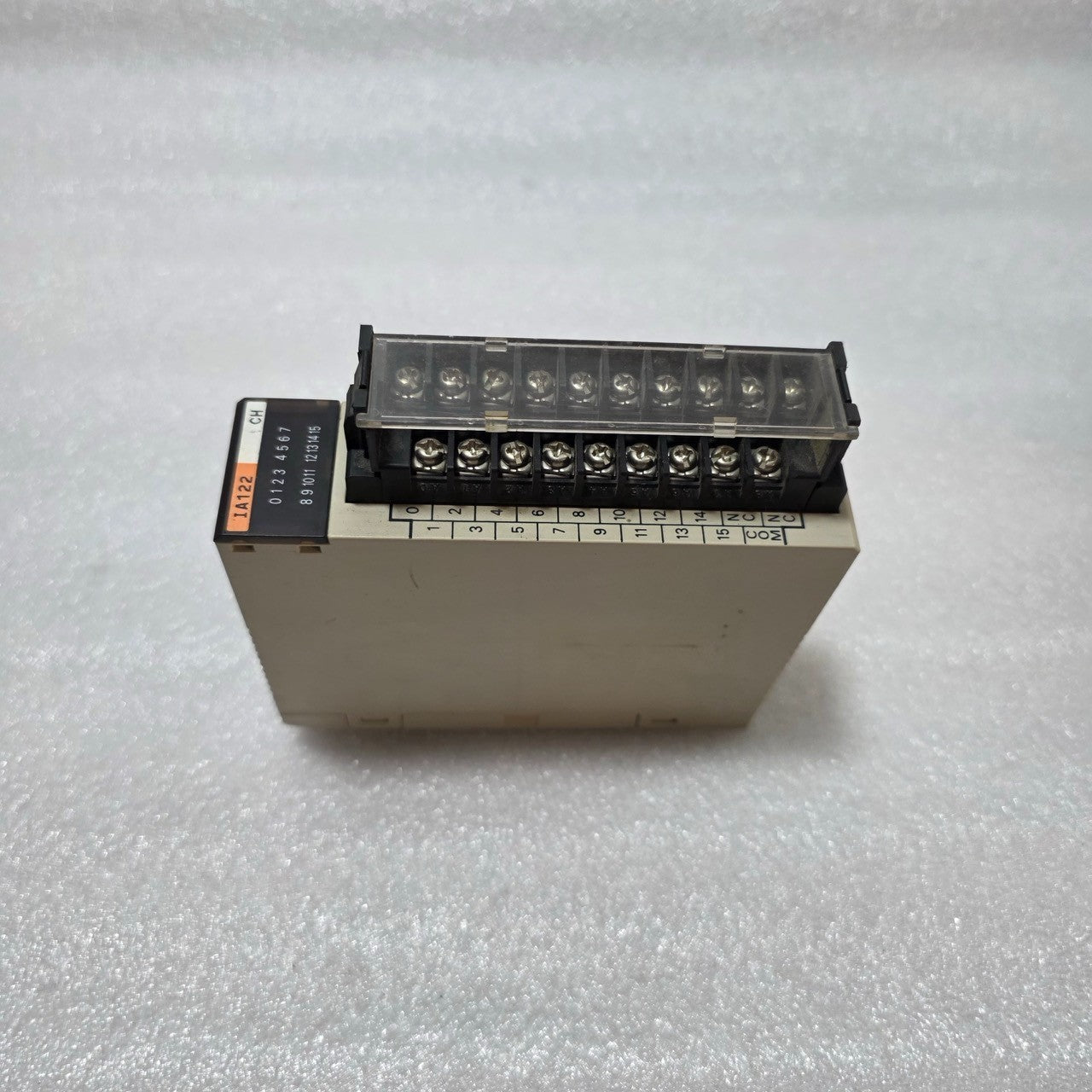 2 UNIT X OMRON C200H-IA122 AC DIGITAL INPUT MODULE LOT OF 2