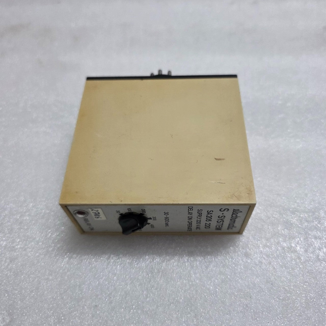 ELECTROMATIC SA 205 220 DELAY ON OPERATE TIMER RELAY 220V