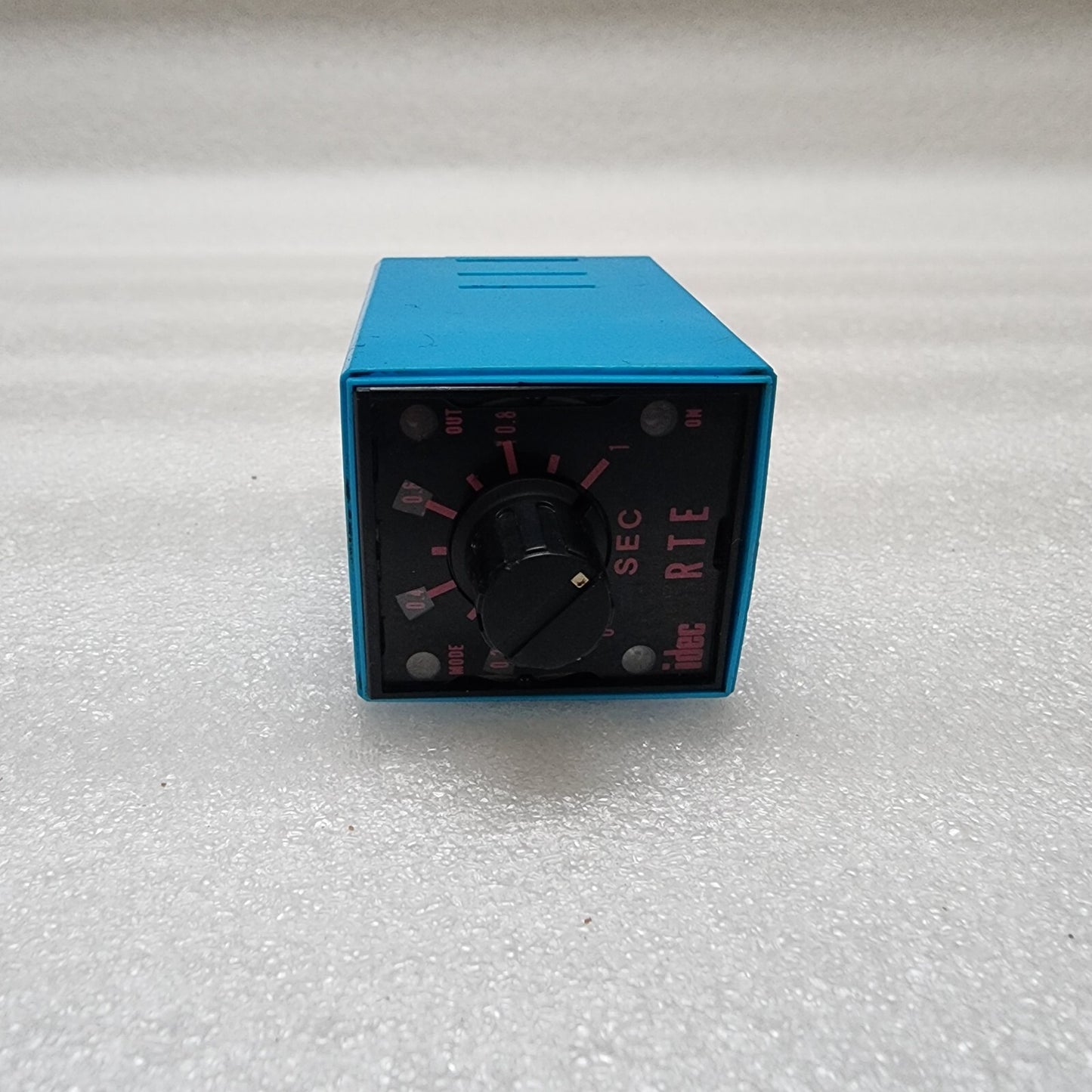 IDEC RTE-B11 ELECTRONIC TIMER 120VAC