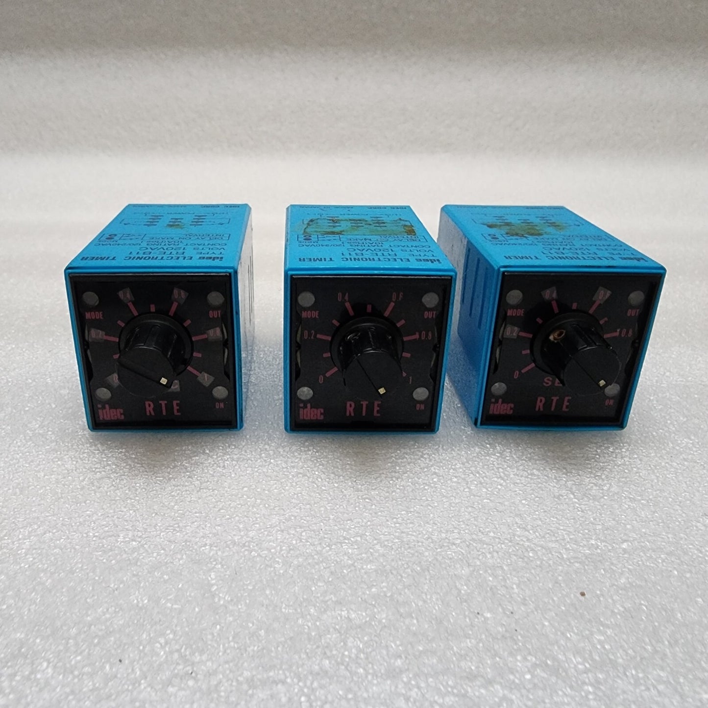 IDEC RTE-B11 ELECTRONIC TIMER 120VAC