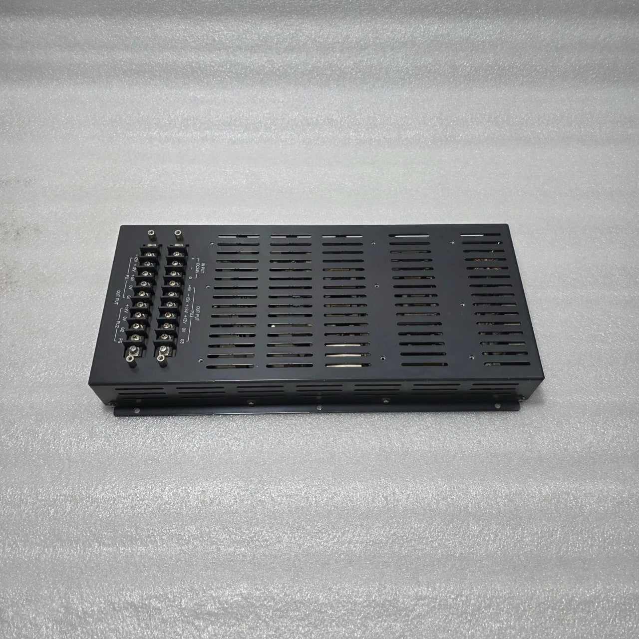 TERASAKI ES201A MULTI-OUTPUT DC POWER SUPPLY UNIT