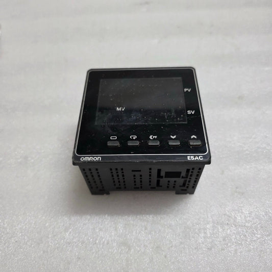 OMRON E5AC-RX3ASM-800 DIGITAL TEMPERATURE AND PROCESS CONTROLLER 100-240VAC