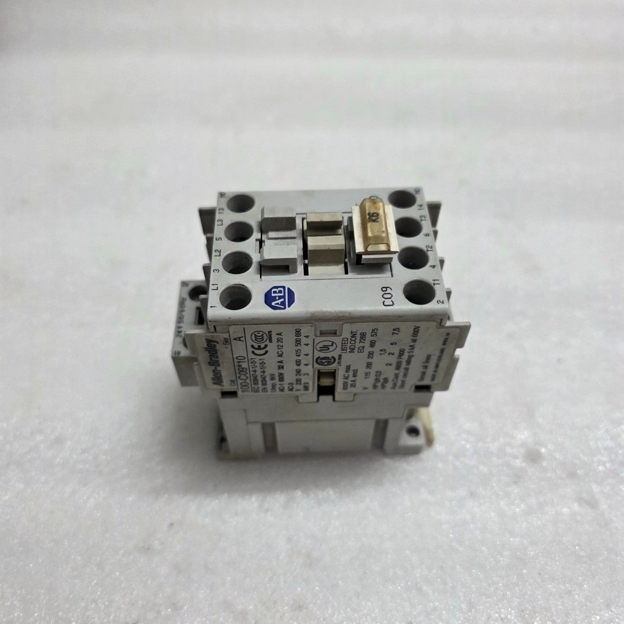 ALLEN-BRADLEY 100-C09-10 SER A CONTRACTOR COIL VOLTAGE 24V AC