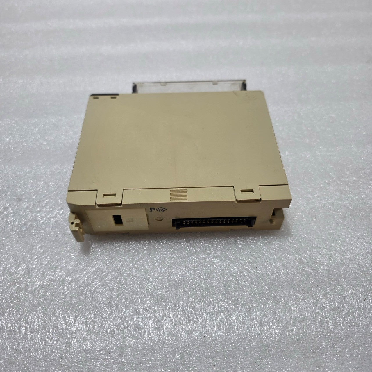 4 UNIT X OMRON C200H-OD211 TRANSISTOR OUTPUT MODULE LOT OF 4