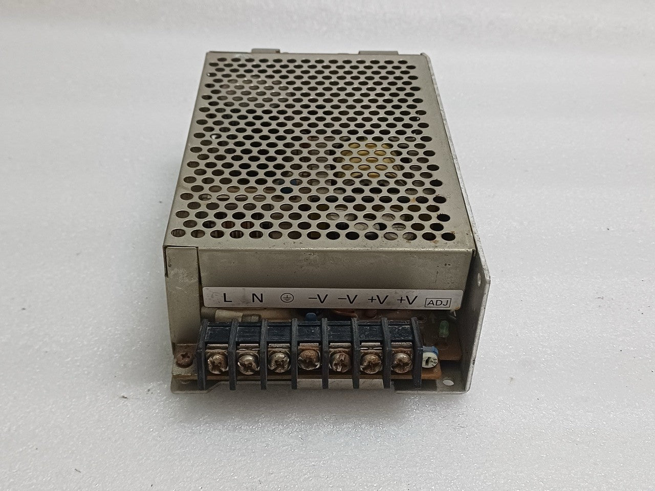 OMRON S8JC-Z15012CD INDUSTRIAL SWITCHING POWER SUPPLY 12VDC 12.5A