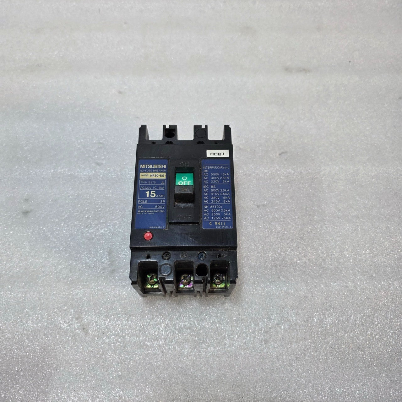 MITSUBISHI NF30-SS 3-POLE CIRCUIT BREAKER 15A