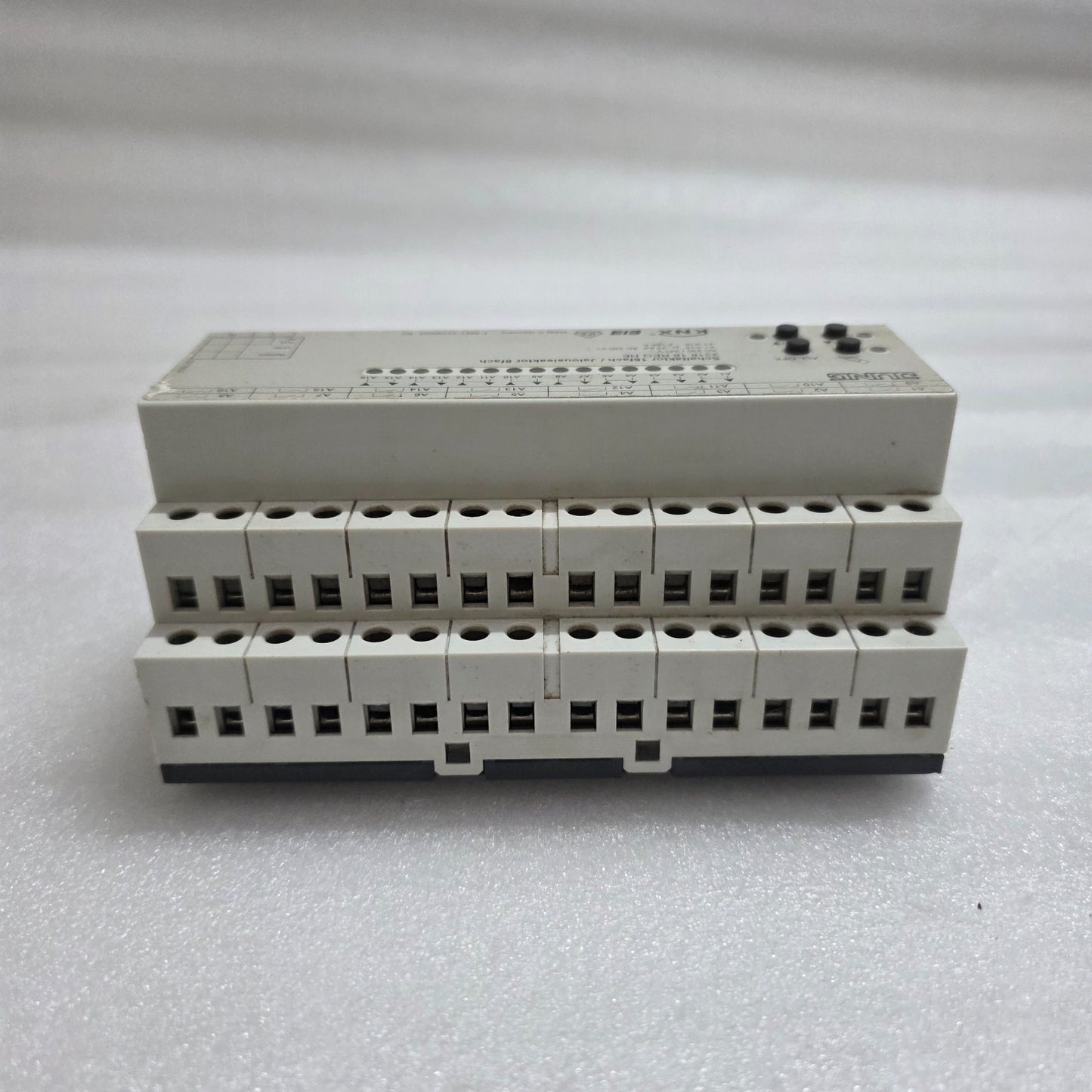 ALBRECHT JUNG 2316.16 REG HE KNX SWITCH/BLIND ACTUATOR