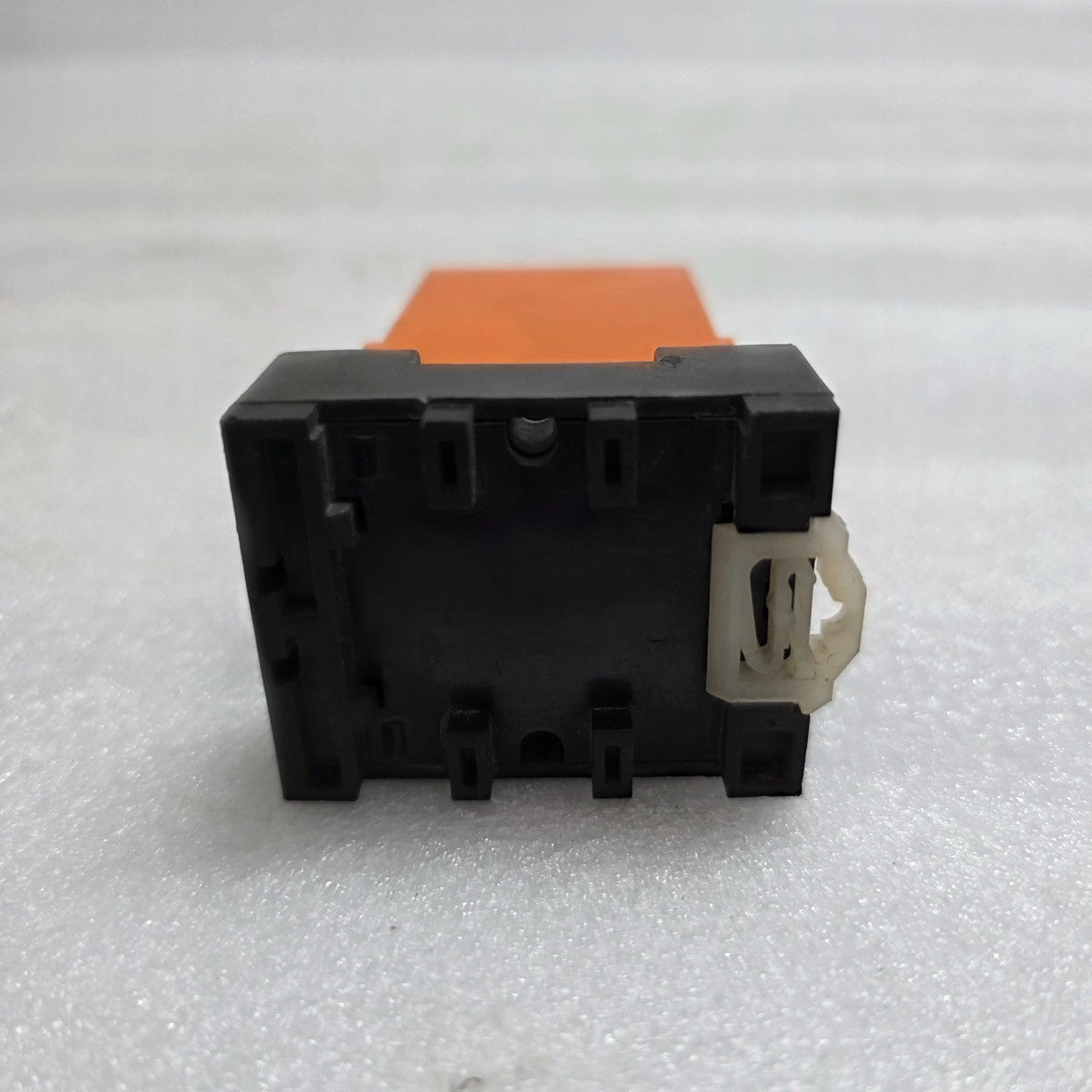 CROUZET OAR2U DELAY ON MAKE TIME RELAY 110VAC OAR2U-110A