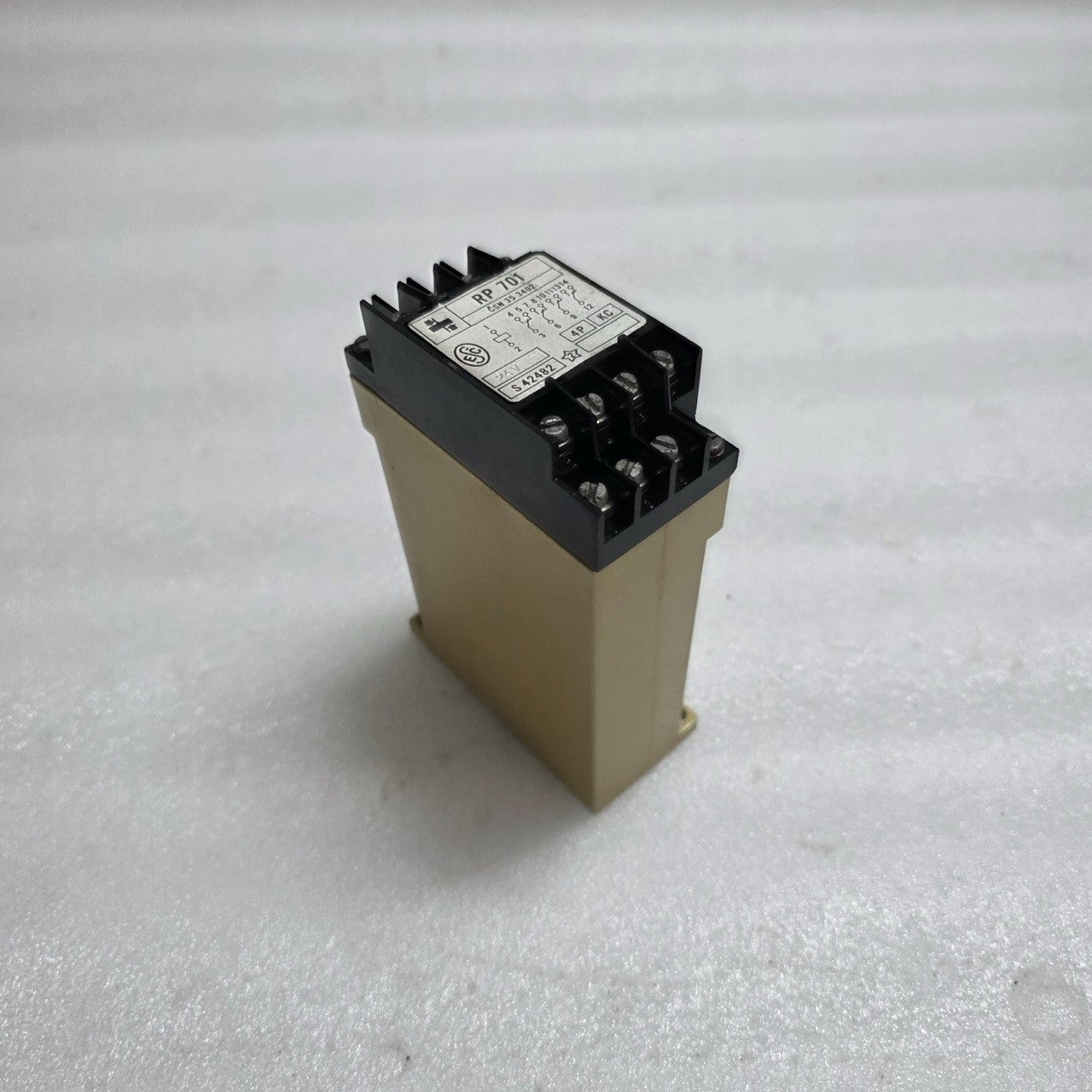 ZPA TRUTNOV RP 701 INDUSTRIAL CONTROL RELAY 24V DC ČSN 35 3402