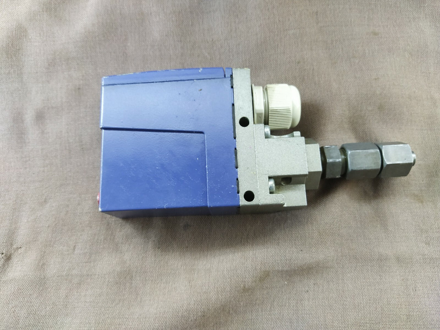 Telemecanique Nautilus XML A160D2S14 Pressure Switch XMLA160D2S14