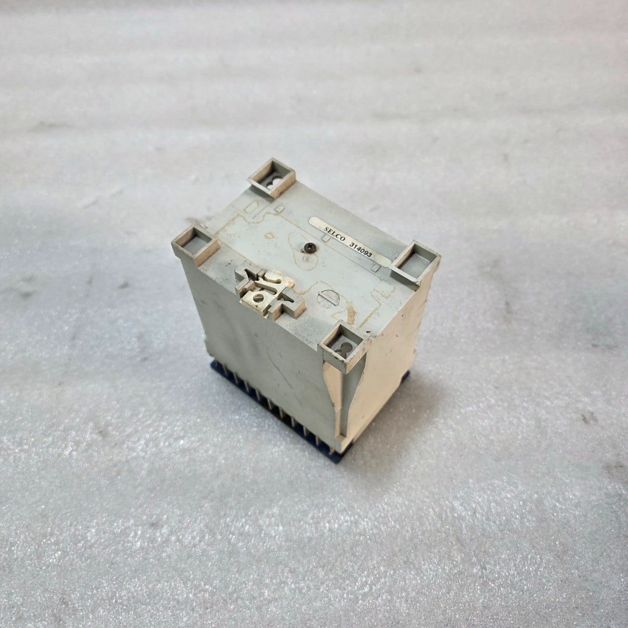 SELCO T2000-00 REVERSE POWER RELAY 220-240VAC 5A
