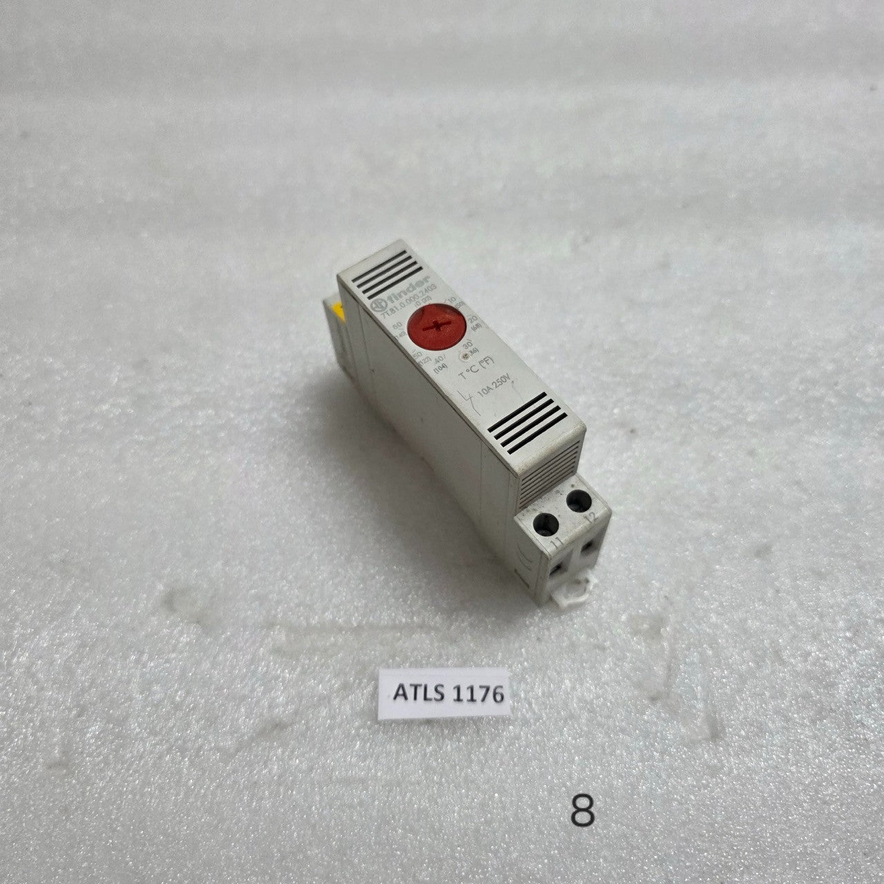 FINDER 7T.81.0.000.2403 PANEL THERMOSTAT