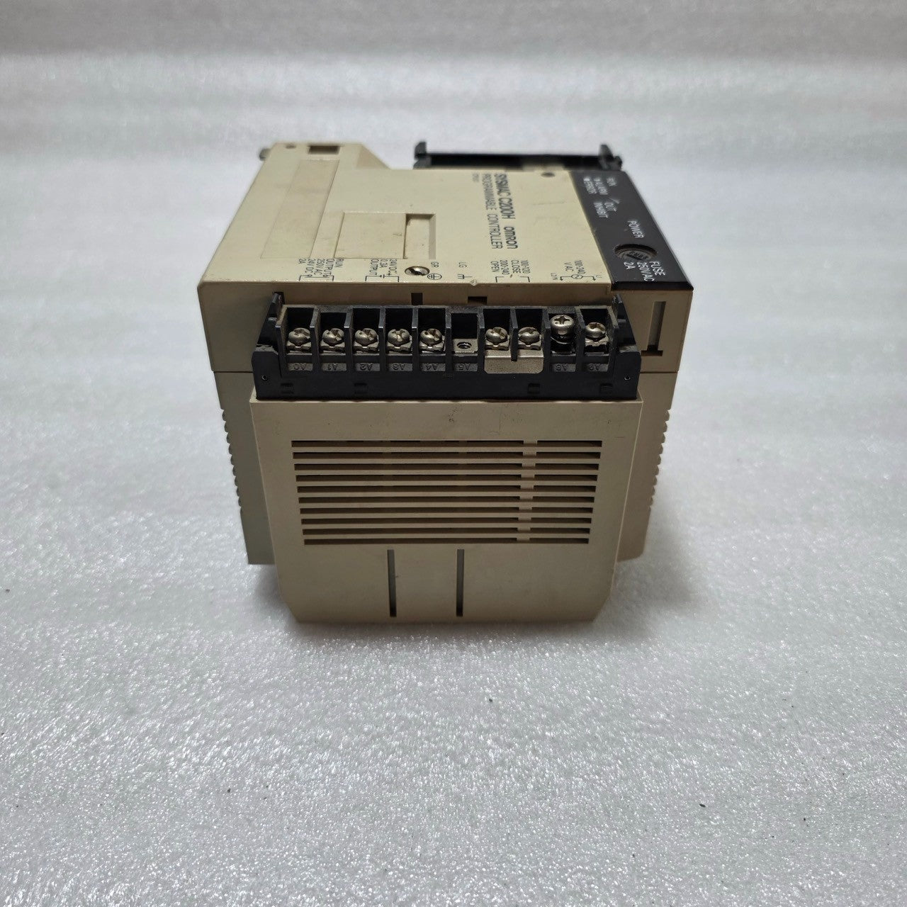 OMRON C200H-PS221 POWER SUPPLY MODULE
