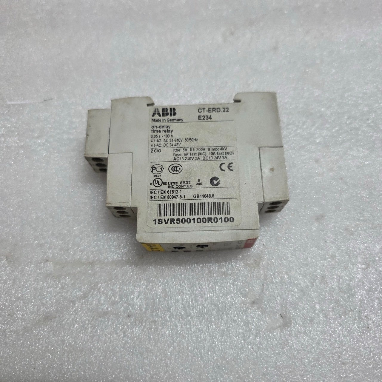 ABB CT-ERD.22 ON-DELAY TIME RELAY 1SVR500100R0100 24-240VAC/24-48VDC