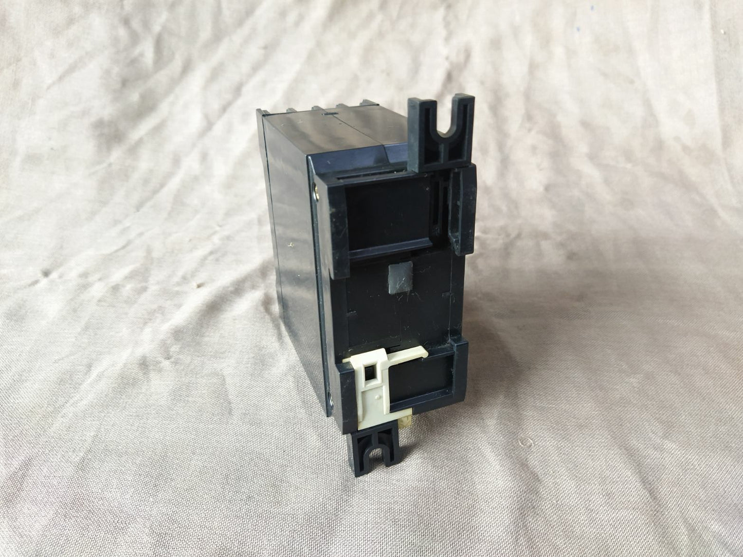 Mitsubishi T-51KAV AC Voltage Transducer T-51K AV