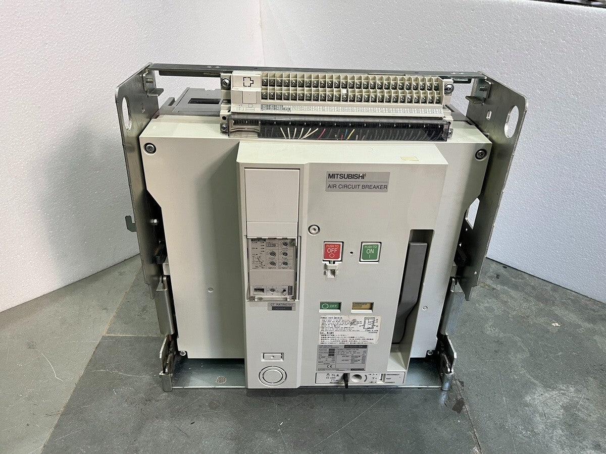MITSUBISHI AE3200-SW LOW VOLTAGE AIR CIRCUIT BREAKER UVT 380-460V