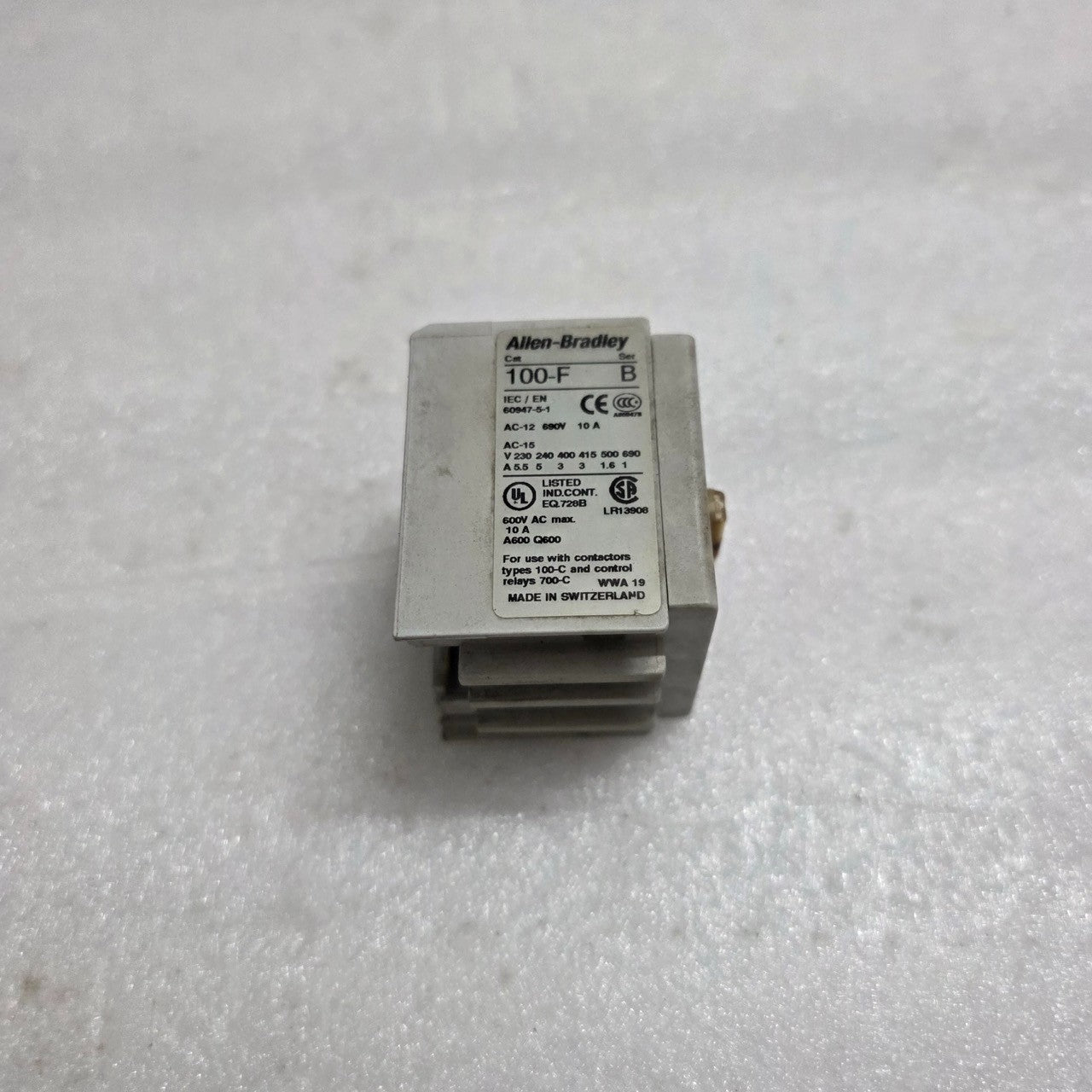 2 UNIT X ALLEN BRADLEY CAT 100-F SER B AUXILIARY CONTACT BLOCK LOT OF 2 UNIT