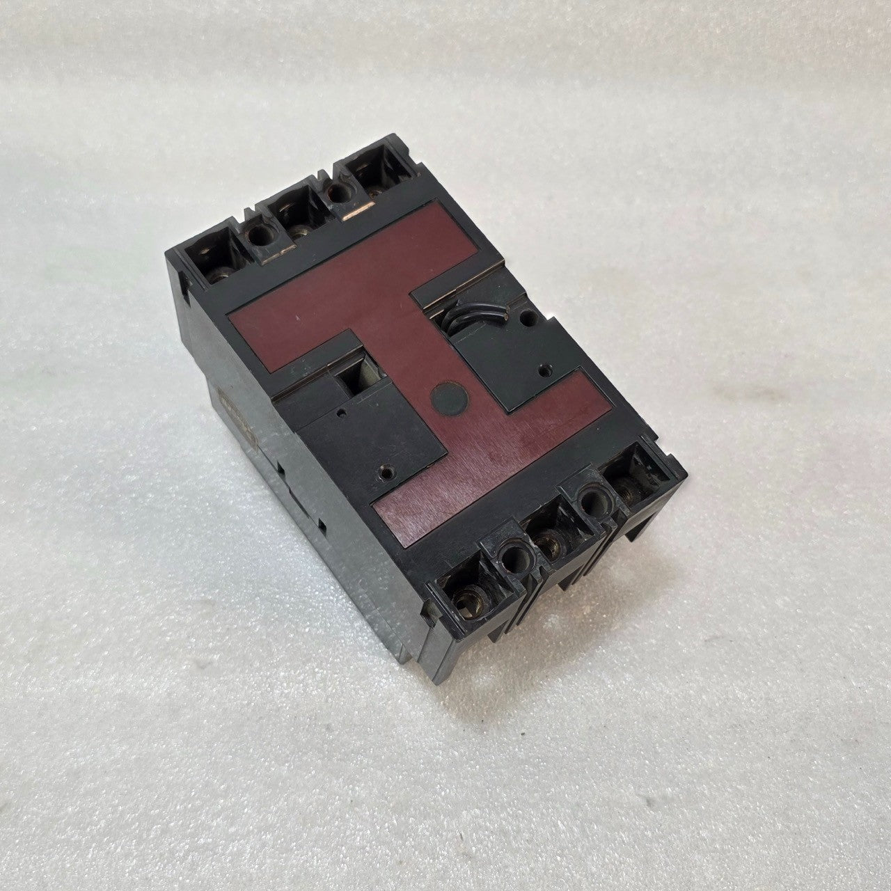 HYUNDAI HBH-103 3-POLE CIRCUIT BREAKER 75A