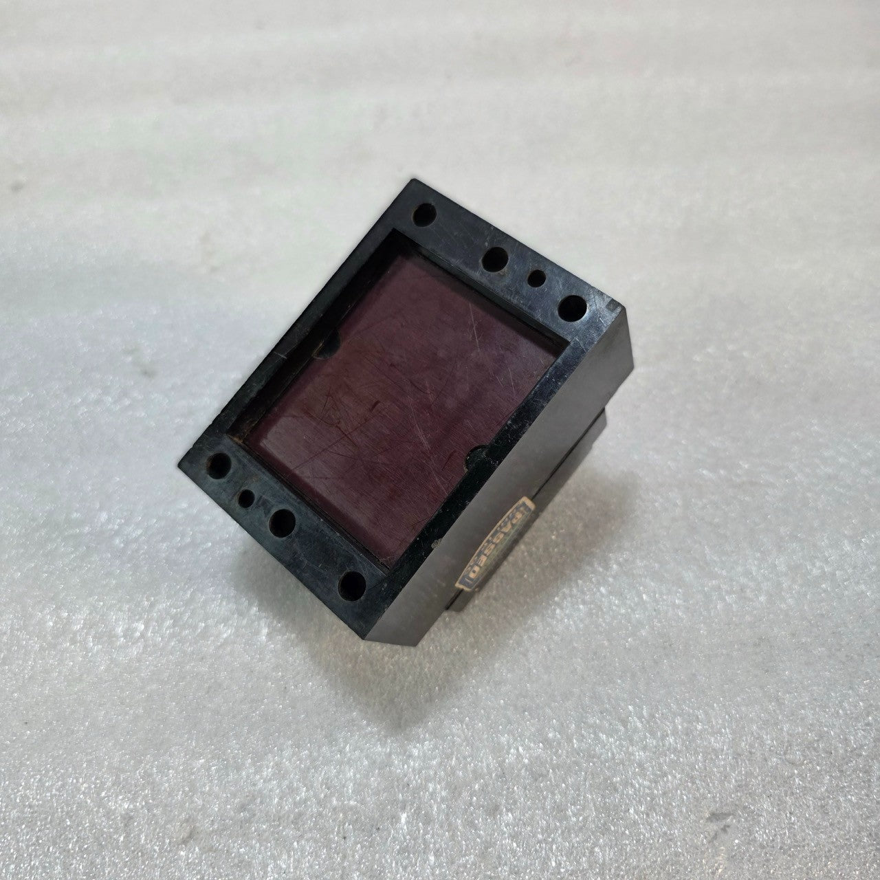 HYUNDAI HBE-33 3-POLE CIRCUIT BREAKER 10A