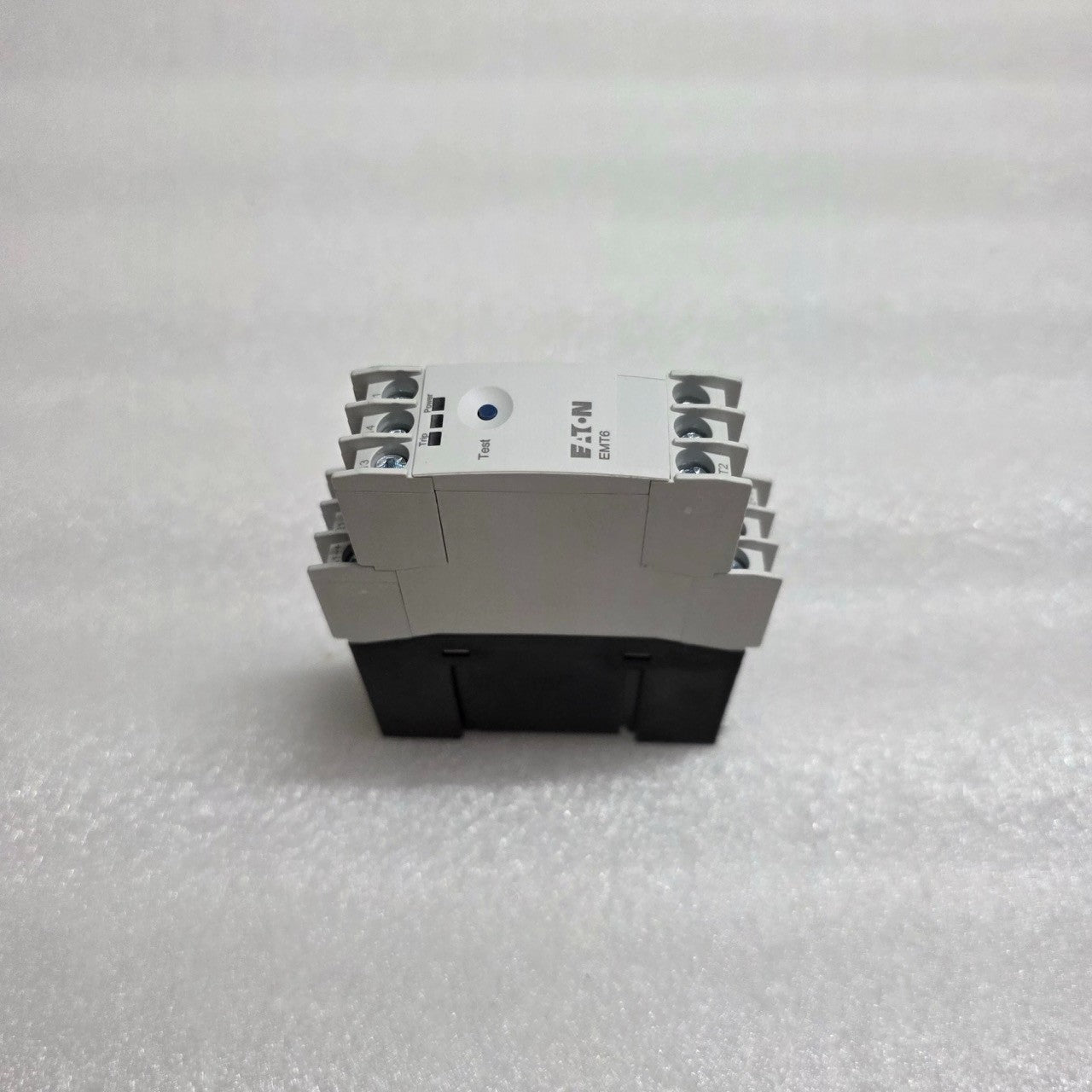 EATON EMT6 THERMISTOR OVERLOAD RELAY 066166 24-240V AC/DC