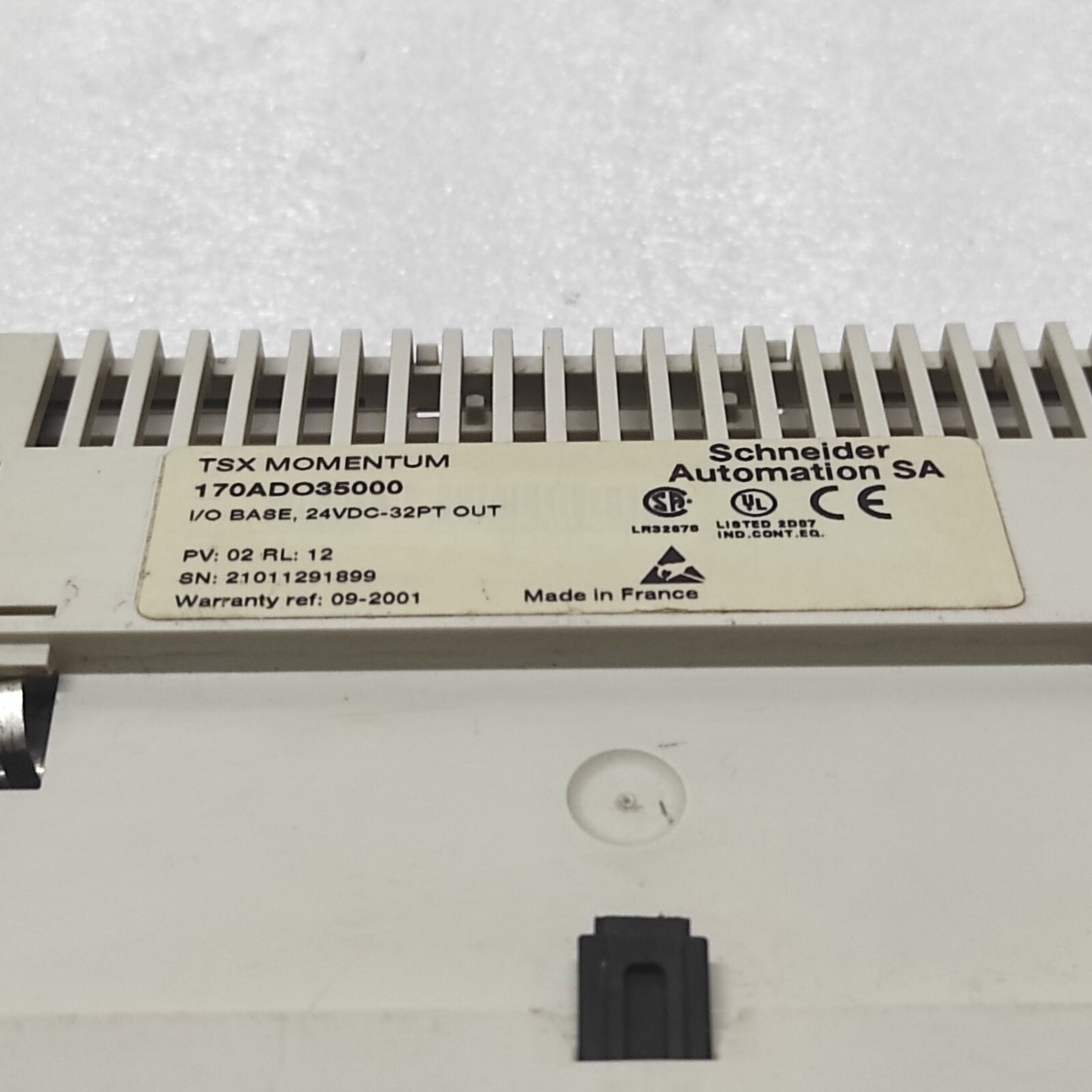 SE TSX MOMENTUM 170ADO35000 I/O BASE 24VDC