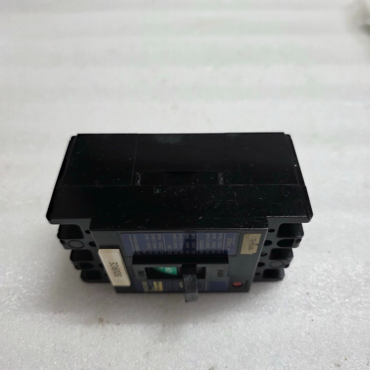 MITSUBISHI ELECTRIC NF30-SS 3-POLE CIRCUIT BREAKER 10A