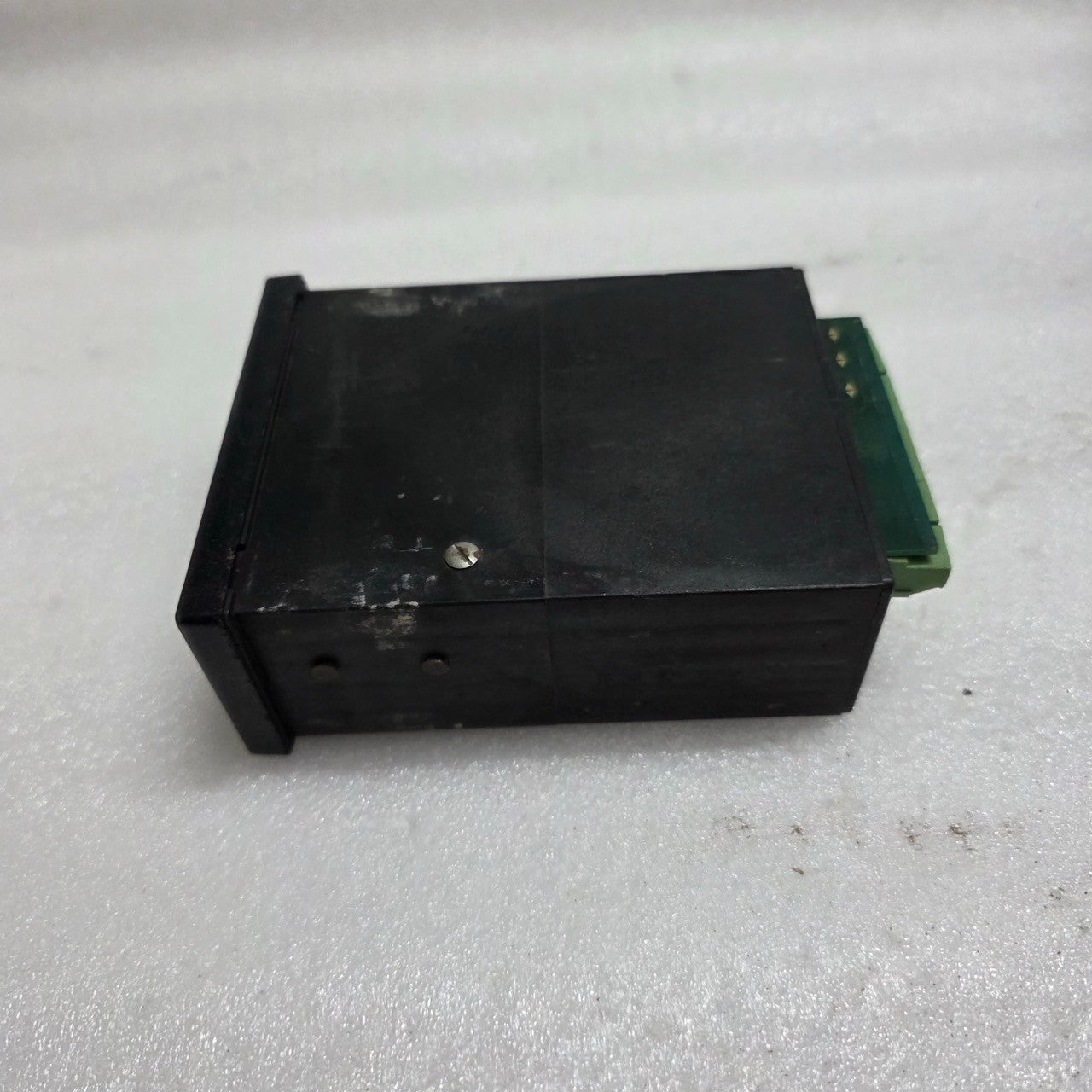 WALDSEE ELECTRONIC 130.010. INDUSTRIAL MEASURING DEVICE 196-253V (AC)