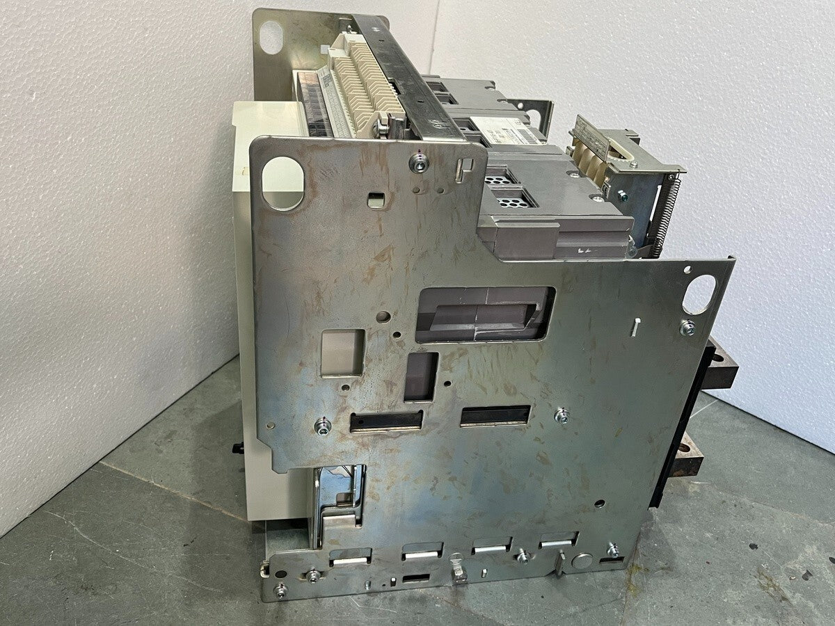 MITSUBISHI AE3200-SW LOW VOLTAGE AIR CIRCUIT BREAKER UVT 380-460V