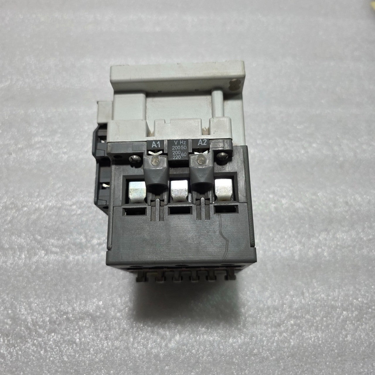 ABB A75-30-00 3-POLE BLOCK CONTACTOR 125A COIL VOLTAGE 200-220VAC