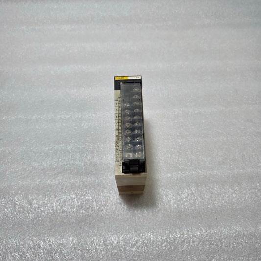 4 UNIT X OMRON C200H-OD211 TRANSISTOR OUTPUT MODULE LOT OF 4