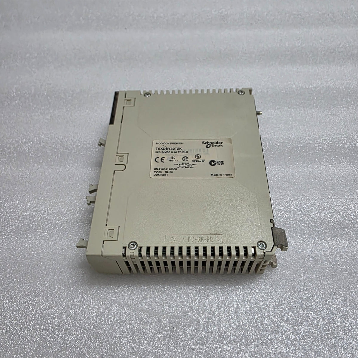 TSXDSY32T2K DISCRETE OUTPUT MODULE