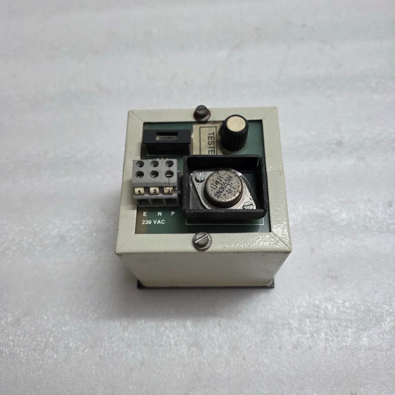 ELECTRONICS SYSTEMS & DEVICES (ESD)HOOTER 230VAC