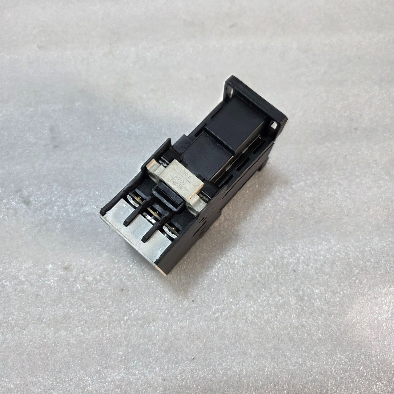 GENERAL ELECTRIC CL25D300T IEC CONTACTOR 45A