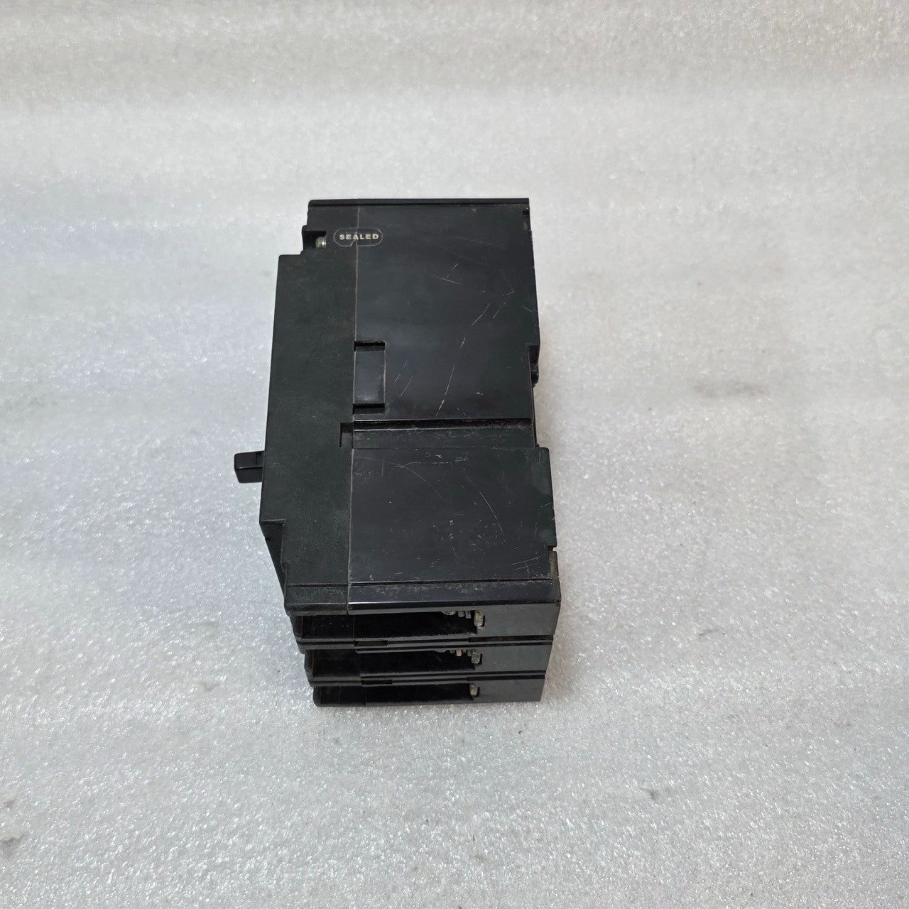 TERASAKI XH100NS 3-POLE CIRCUIT BREAKER 100A