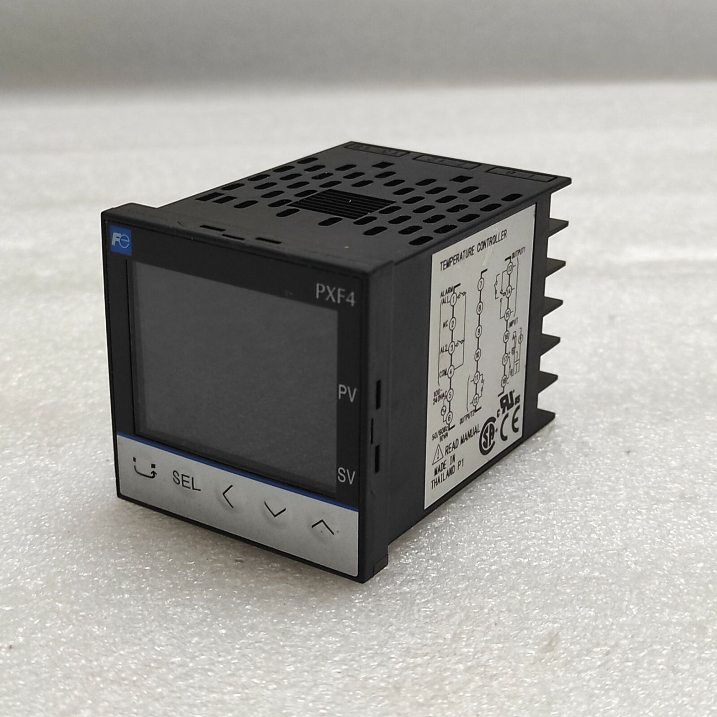 FUJI ELECTRIC PXF4 TEMPERATURE CONTROLLER PXF4ABY2-FV100-P 100-240V 48X48 MM