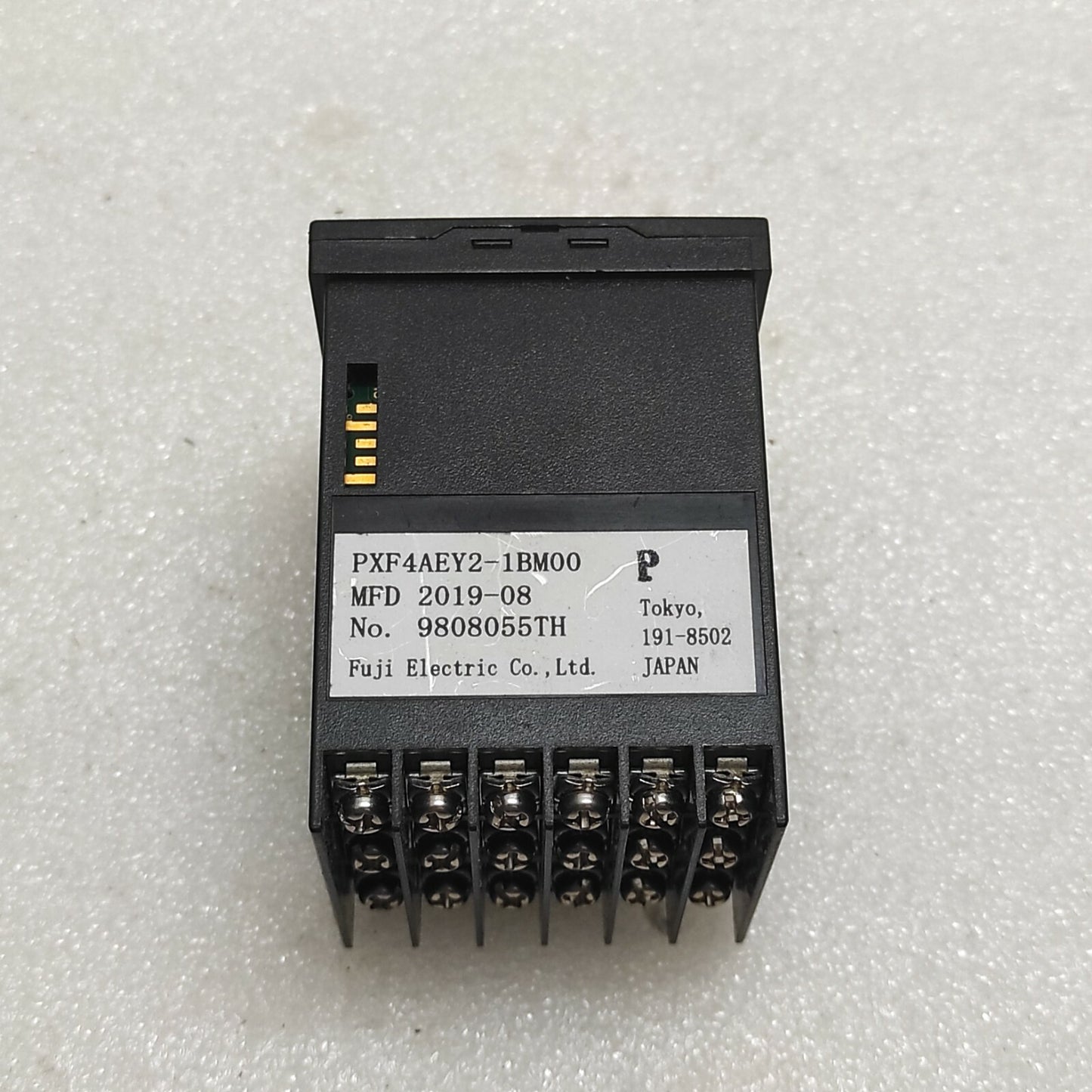 FUJI ELECTRIC PXF4 TEMPERATURE CONTROLLER PXF4AEY2-1BM00-P 24VDC/AC