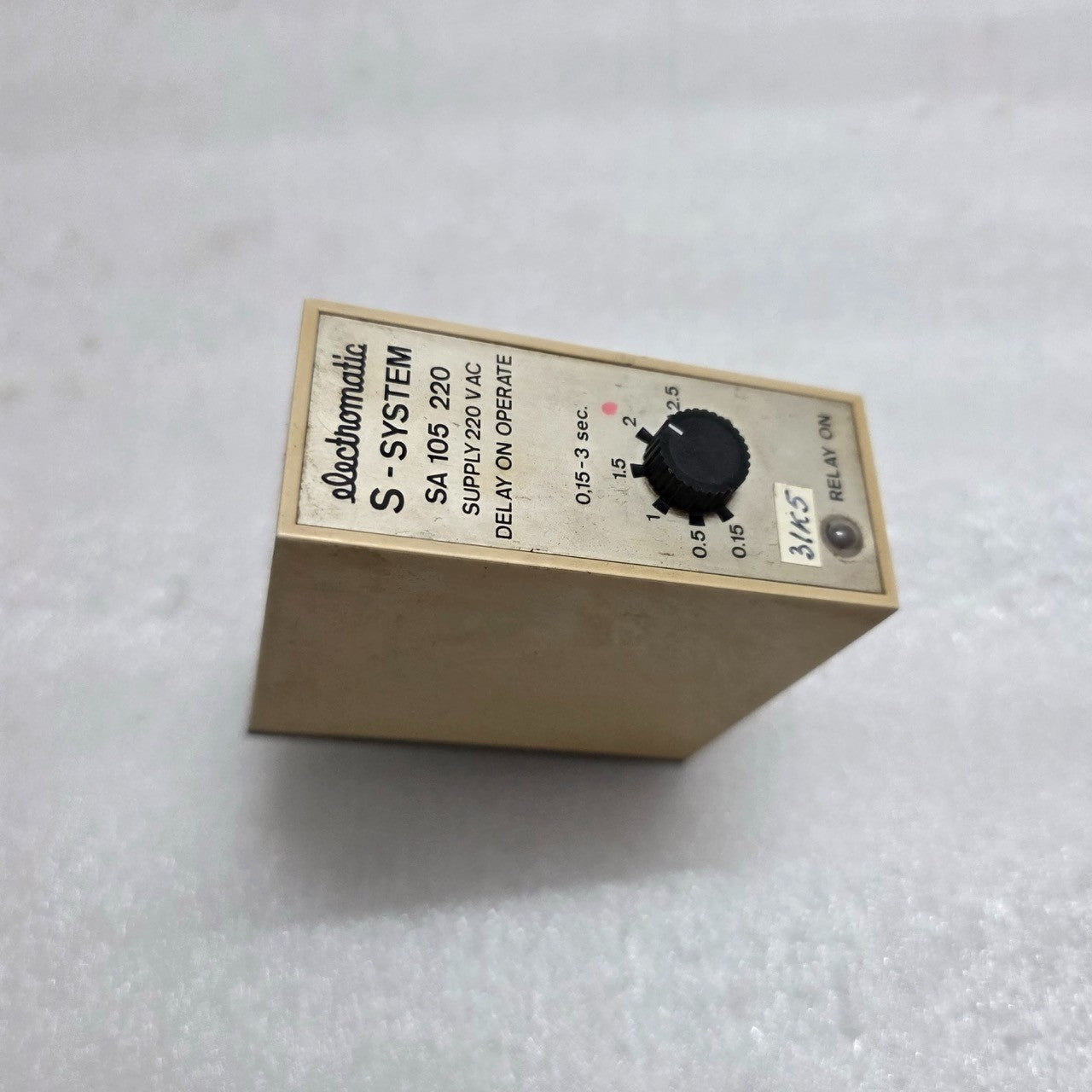 ELECTROMATIC S-SYSTEM SA 105 220 DELAY ON OPERATE TIMER RELAY 220V