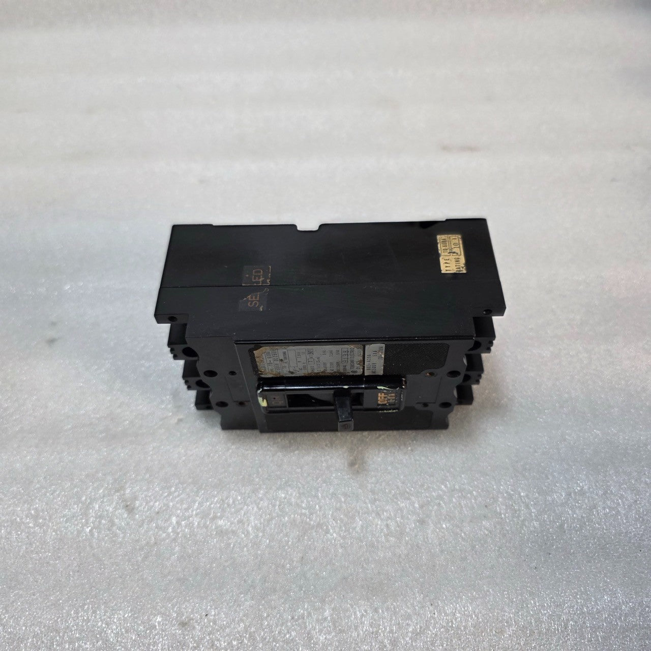 TERASAKI TO-60BA 3-POLE CIRCUIT BREAKER 10A