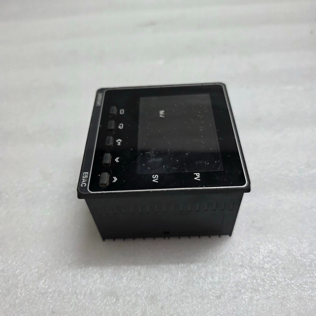 OMRON E5AC-RX3ASM-800 DIGITAL TEMPERATURE AND PROCESS CONTROLLER 100-240VAC