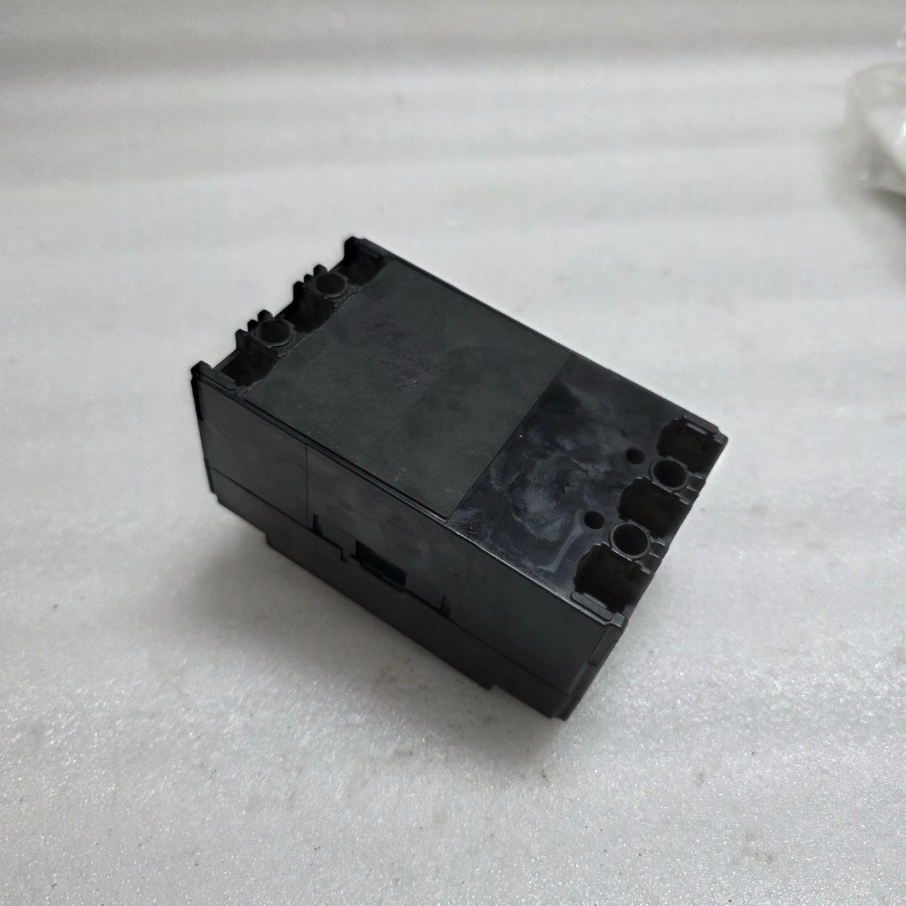 MITSUBISHI ELECTRIC MB30-SS 3-POLE CIRCUIT BREAKER 10A