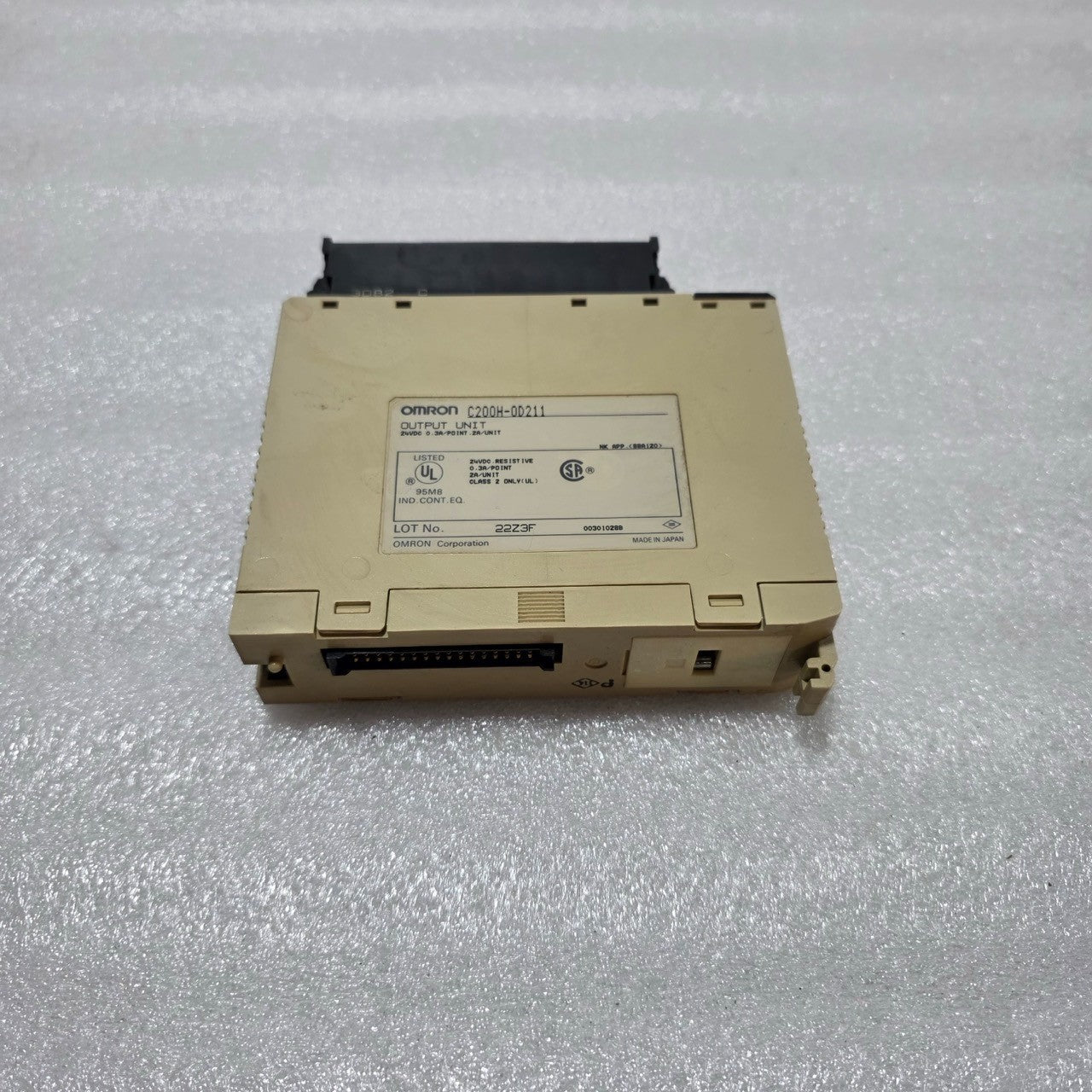 4 UNIT X OMRON C200H-OD211 TRANSISTOR OUTPUT MODULE LOT OF 4