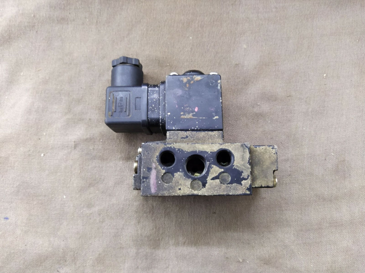 Keystone 7911 Solenoid Valve