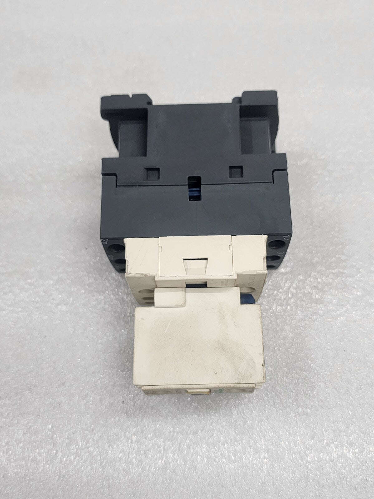 SCHNEIDER ELECTRIC LC1D09 CONTACTOR LADN11 AUX CONTACT BLOCK - ARE Marine