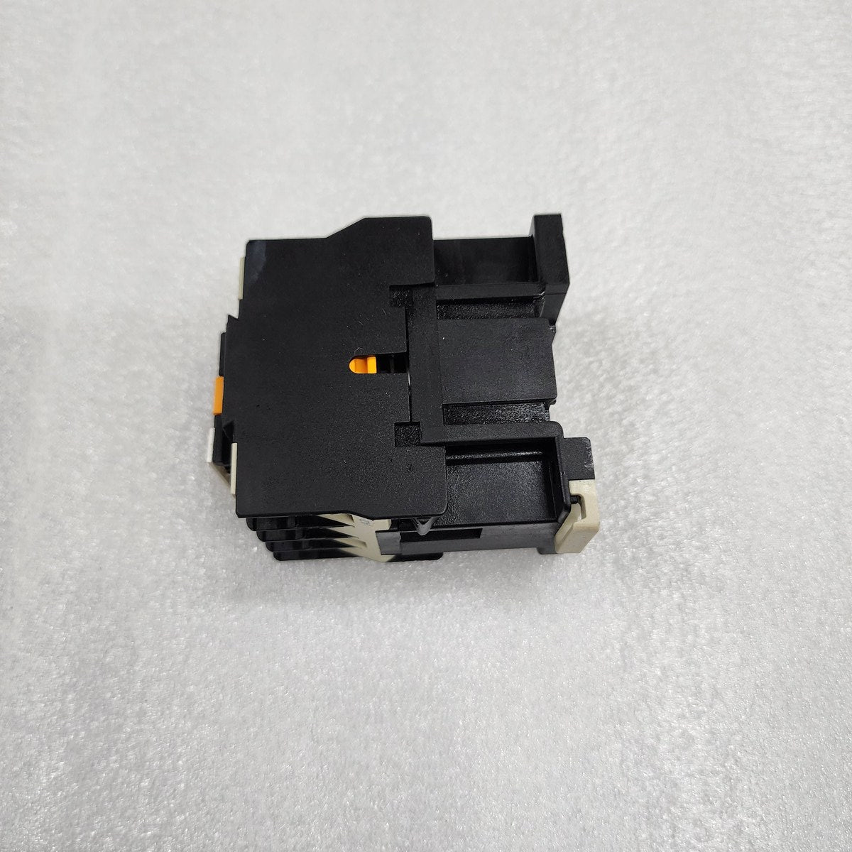 TELEMECANIQUE CA2DN22M7 CONTROL RELAY 023054 COIL VOLTAGE 220-230V - ARE Marine