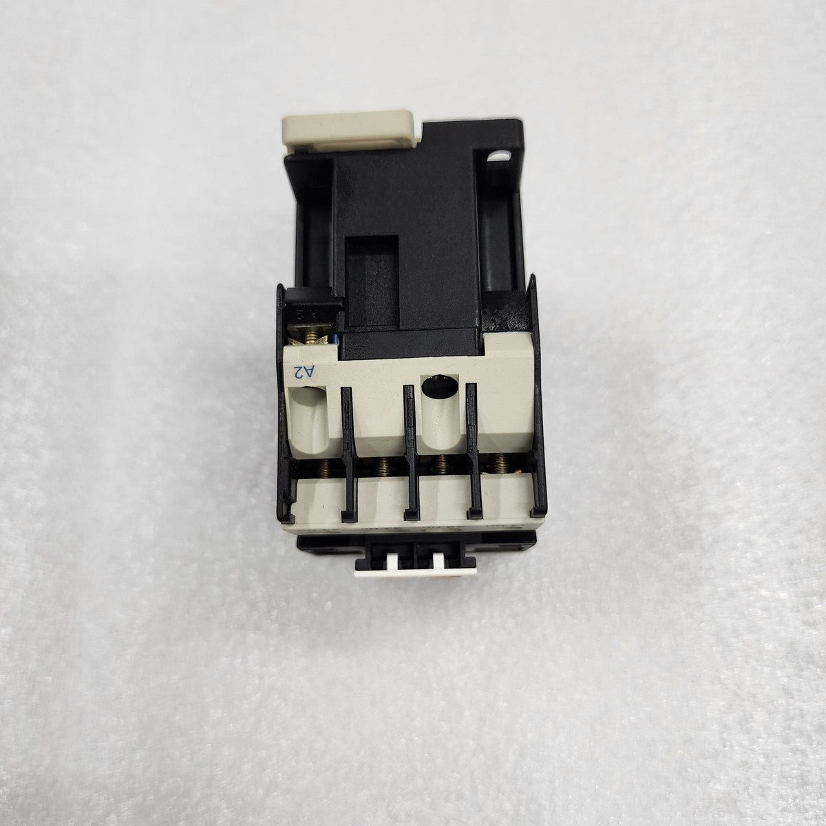 TELEMECANIQUE CA2DN22M7 CONTROL RELAY 023054 COIL VOLTAGE 220-230V - ARE Marine