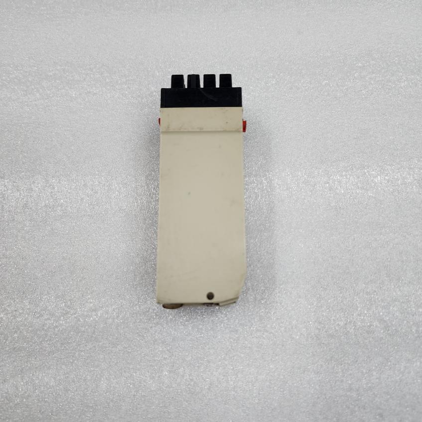 SCHNEIDER ELECTRIC RHB418B ON DELAY TIMING RELAY - ARE Marine