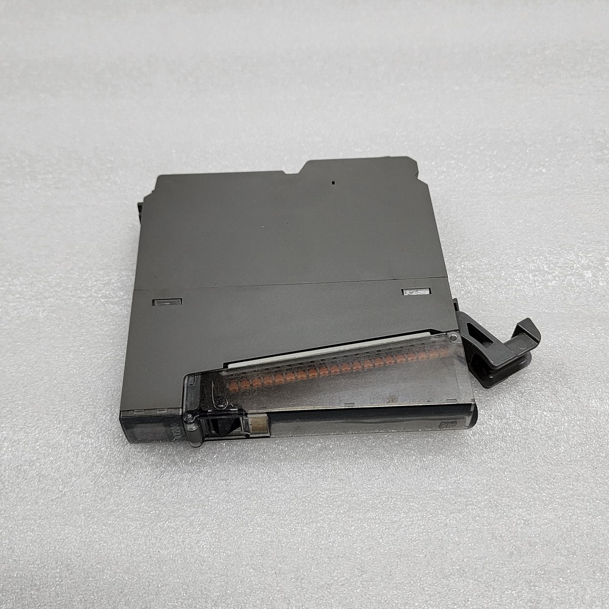 MITSUBISHI ELECTRIC NEXGENIE 7000 NX2001 16 POINT 24VDC OUTPUT 500mA SOURCE - ARE Marine