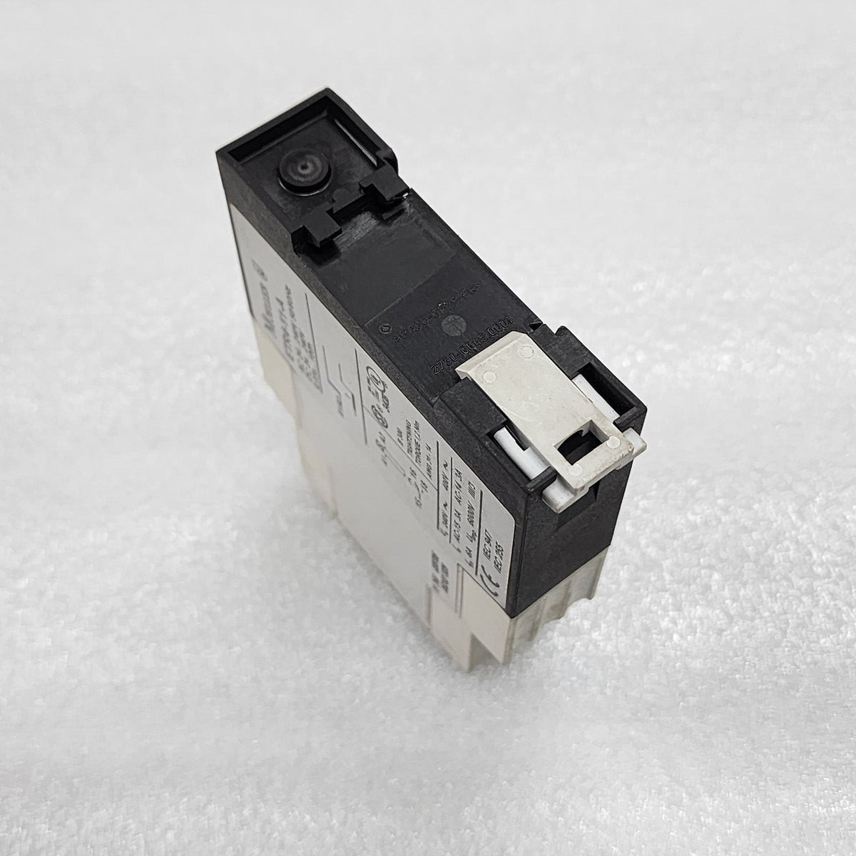MOELLER ETR4-11-A ELECTRONIC TIMING RELAY 24-240V AC/DC - ARE Marine