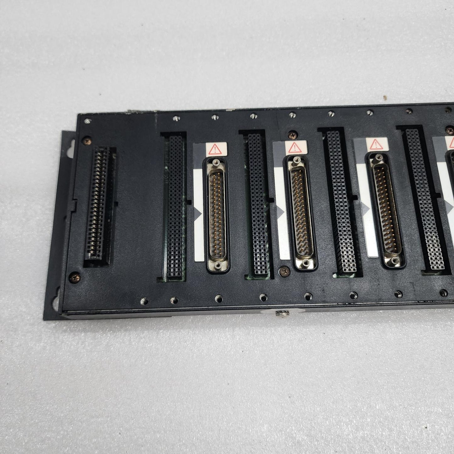 NATIONAL INSRUMENTS CFP-BP-8 8-SLOT BACKPLANE 188530H-01